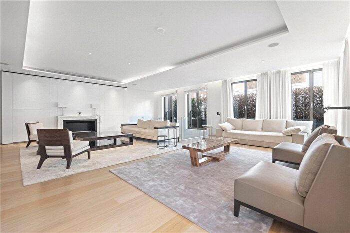 4 Bedroom Flat For Sale In Chelsea Manor Street, Chelsea, London, SW3