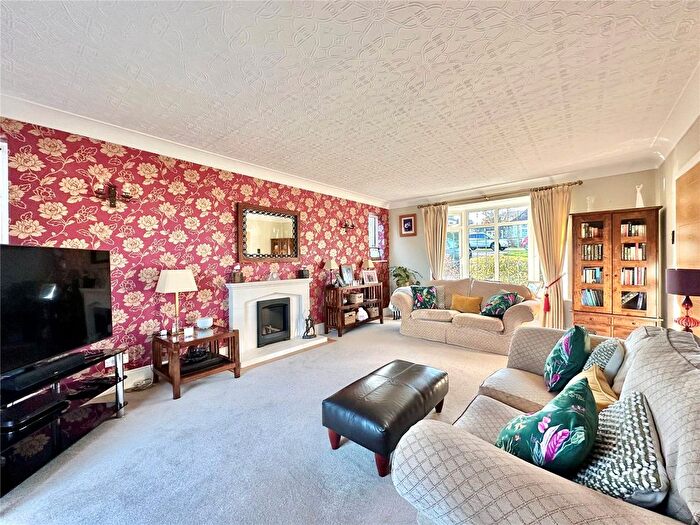 4 Bedroom Detached House For Sale In Manor Way, Eastbourne, East Sussex, BN20