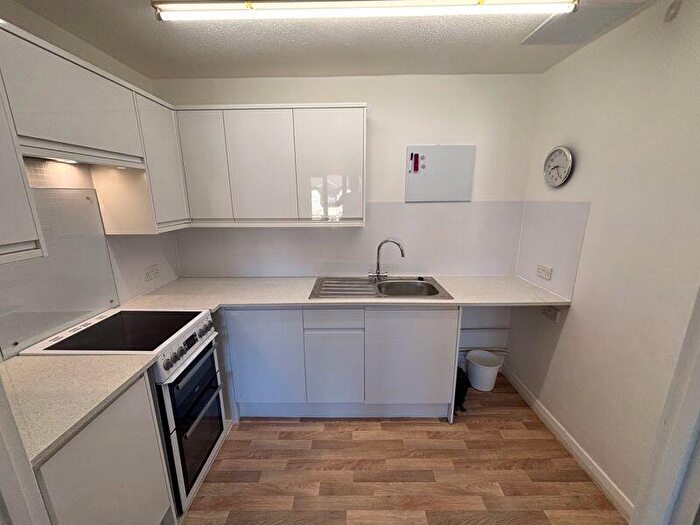 2 Bedroom Retirement Property For Sale In Weston, Bath, BA1