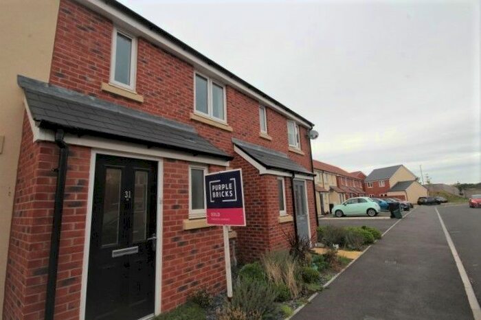 2 Bedroom Terraced House To Rent In Beacon Close, Taunton, TA2