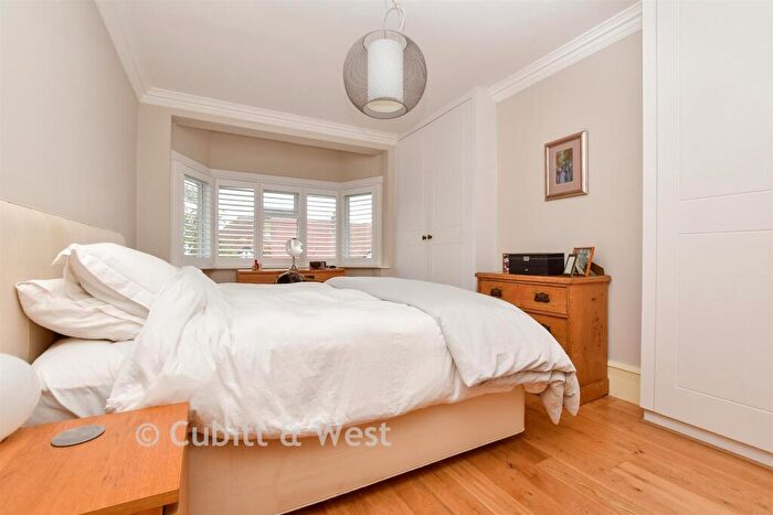 3 Bedroom Terraced House For Sale In Sandersfield Road, Banstead, Surrey, SM7