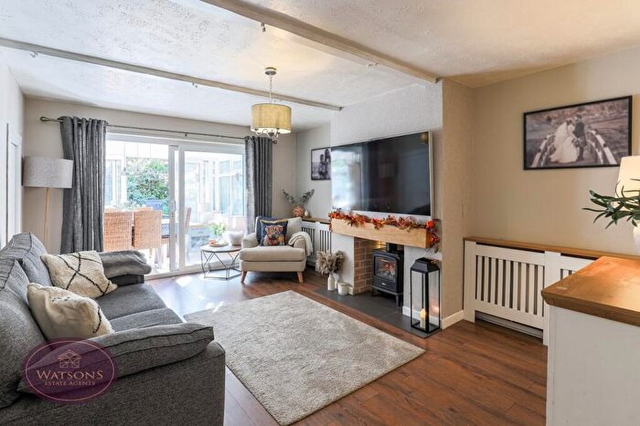3 Bedroom Semi-Detached House For Sale In Catkin Drive, Giltbrook, Nottingham, NG16