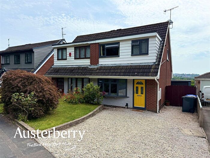 3 Bedroom Semi-Detached House For Sale In Orwell Drive, Parkhall, Stoke-On-Trent, ST3
