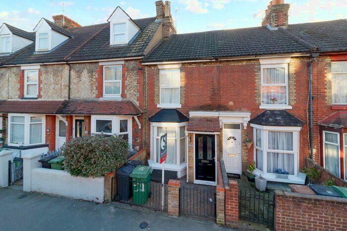 2 Bedroom Terraced House To Rent In Holland Road, Maidstone ME14