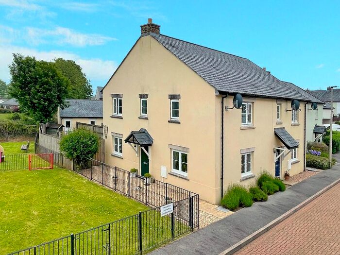 Houses for sale & to rent in EX20 4QG, Bridestowe Okehampton