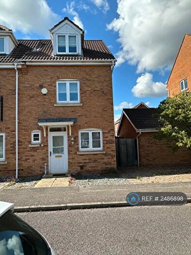 3 Bedroom Semi-Detached House To Rent In Hempsted Road, Hampton Vale, Peterborough, PE7