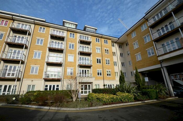 1 Bedroom Flat To Rent In Jefferson House, Park Lodge Avenue, West Drayton, UB7