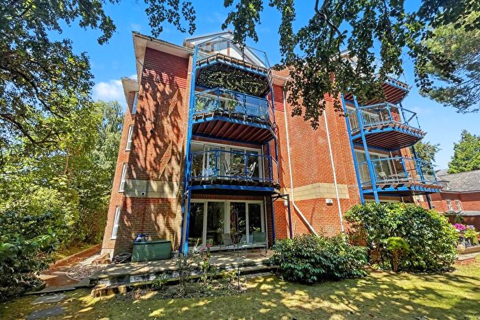 2 Bedroom Flat For Sale In Meyrick Park, BH2