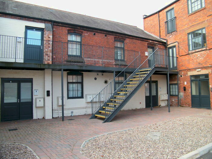 2 Bedroom Apartment To Rent In Stourbridge, West Midlands, DY9