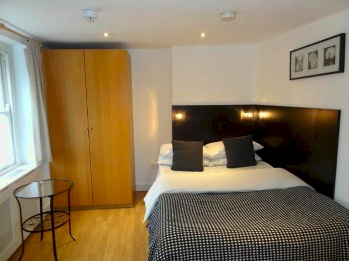 Studio To Rent In Cartwright Gardens, Bloomsbury, London, WC1H