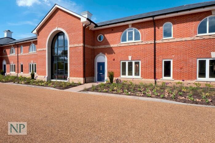 3 Bedroom Cottage For Sale In The Coachman's House - Wakes Hall Park, CO6