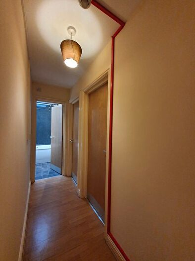 2 Bedroom Flat To Rent In Clifton Street, Adamsdown, Cardiff, CF24