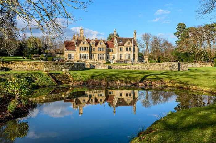 3 Bedroom Property For Sale In Herons Ghyll, Uckfield, TN22