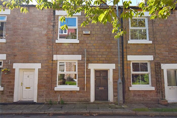 2 Bedroom Terraced House For Sale In New Street, Broadbottom, Hyde, Greater Manchester, SK14