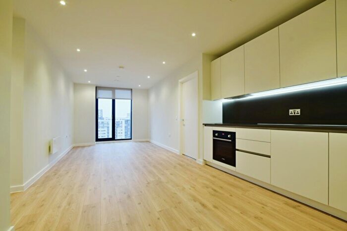 2 Bedroom Apartment To Rent In The Gate, Aspin Lane, Manchester, M4