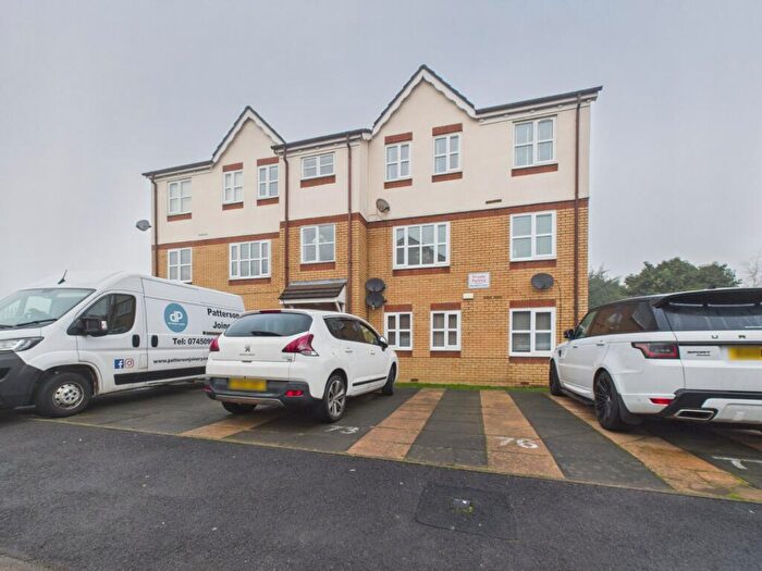 3 Bedroom Apartment For Sale In Makendon Street, Hebburn, Tyne And Wear, NE31