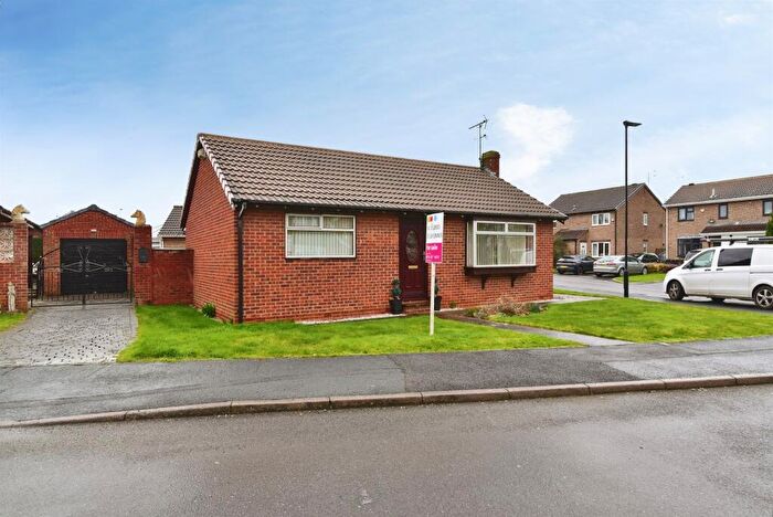 2 Bedroom Detached Bungalow For Sale In Sandy Acres Close, Waterthorpe, Sheffield, S20