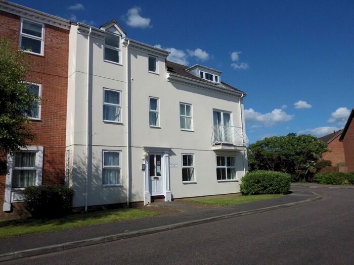1 Bedroom Apartment To Rent In Moorhen Court, Aylesbury, Buckinghamshire, HP19