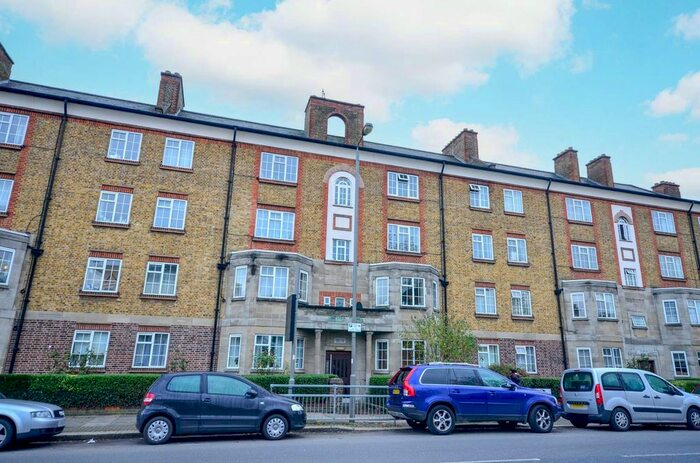 2 Bedroom Flat To Rent In Merton Road, Southfields, London, SW18