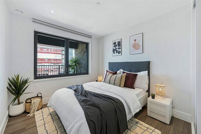 2 Bedroom Flat To Rent In Uncle Southall, Merrick Road, Southall, Middlesex, UB2