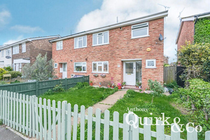 3 Bedroom Semi-Detached House For Sale In Harrow Road, Canvey Island, SS8