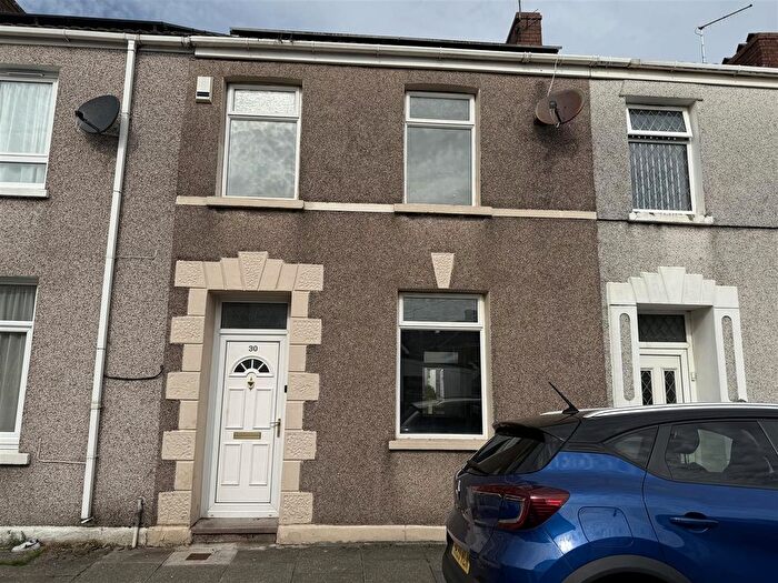 3 Bedroom Property For Sale In Glanmor Terrace, Llanelli, SA15