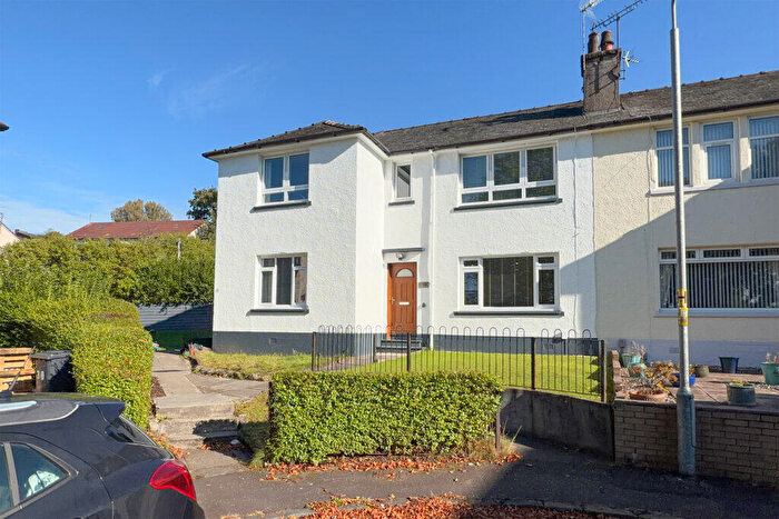 2 Bedroom Flat For Sale In Lilac Avenue, Clydebank, G81