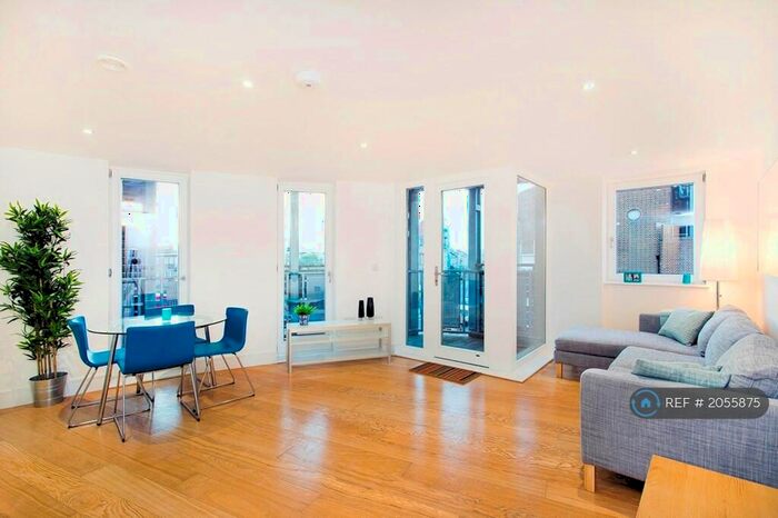 2 Bedroom Flat To Rent In Walden Building, London, SW11