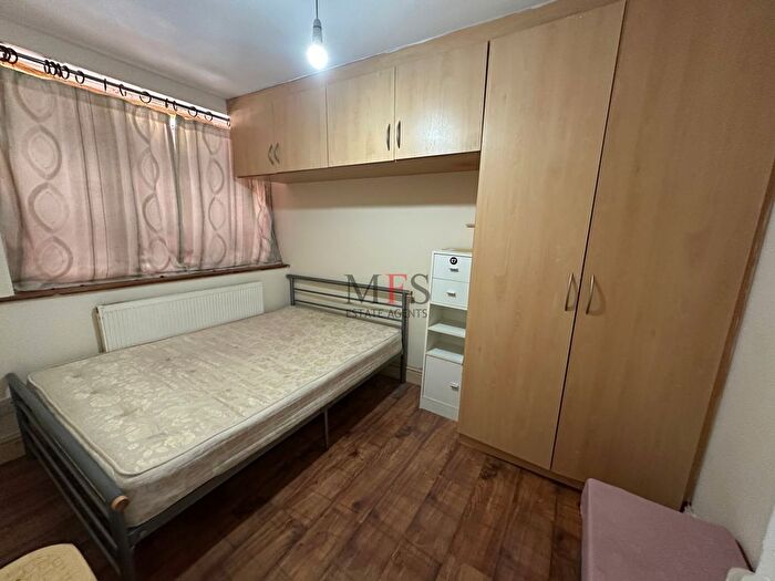5 Bedroom Terraced House To Rent In Western Road, Southall, UB2