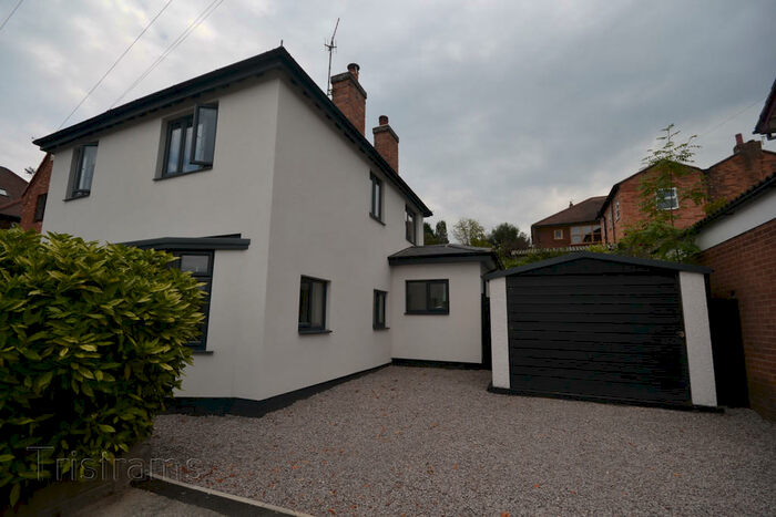 3 Bedroom Detached House To Rent In Coronation Road, Nottingham, NG3