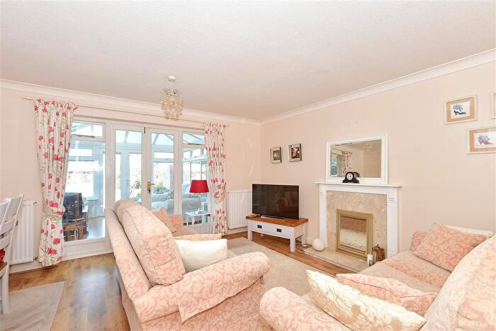 3 Bedroom Terraced House For Sale In Goldcrest Drive, Ridgewood, Uckfield, East Sussex, TN22
