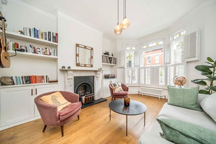 4 Bedroom Terraced House To Rent In Calabria Road, London, N5