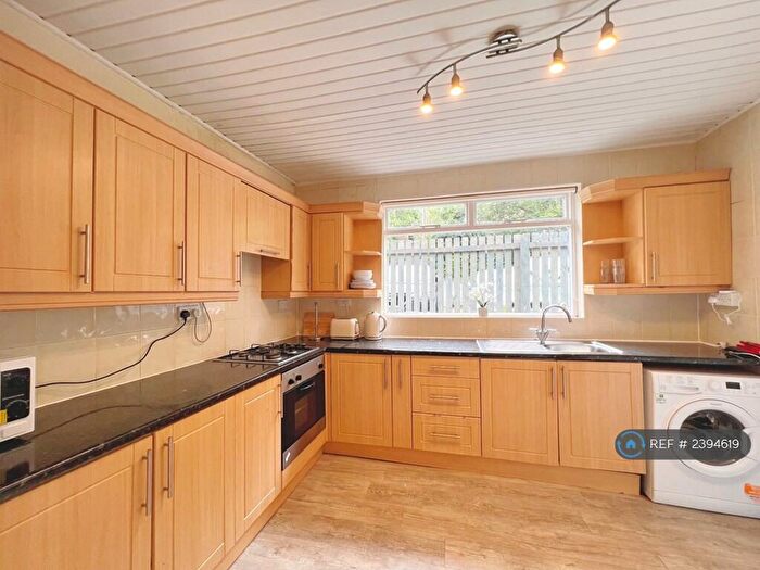 3 Bedroom Terraced House To Rent In Bank Street, Glasgow, G12