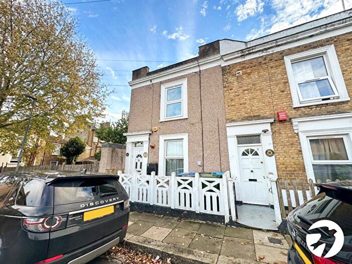 2 Bedroom End Of Terrace House To Rent In Woodville Street, London, SE18