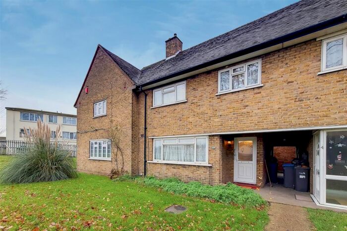3 Bedroom Terraced House To Rent In Bullsmoor Lane, Enfield, EN1