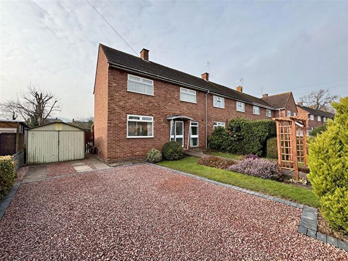 3 Bedroom End Of Terrace House For Sale In Queen Elizabeth Road, Malvern, WR14