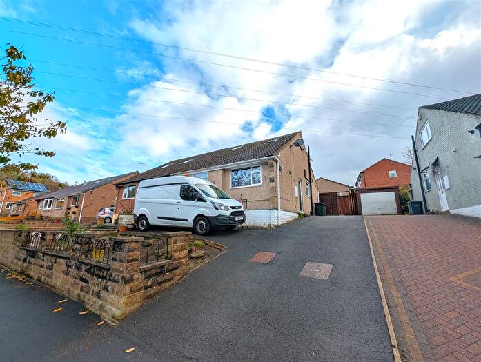 5 Bedroom Semi Detached House To Rent In Brisbane Avenue, Bradford, BD2
