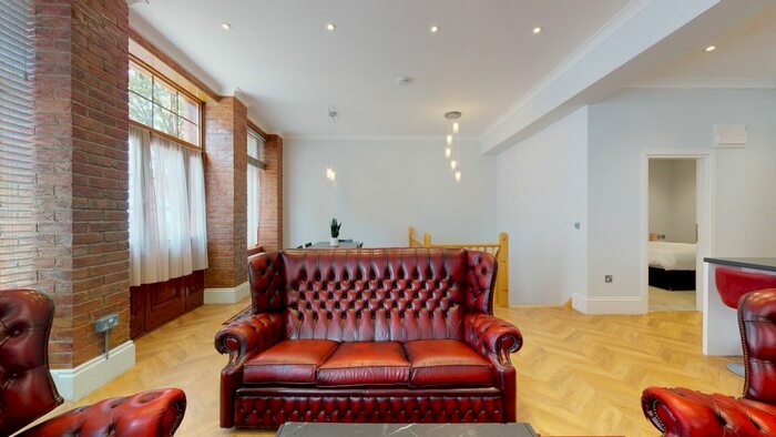 3 Bedroom Flat To Rent In Southwick Street, London, W2