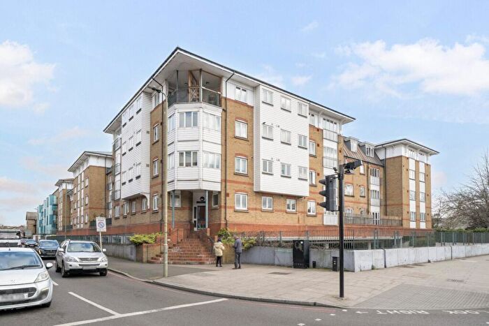 2 Bedroom Flat For Sale In Homesdale Road, Bromley, BR2