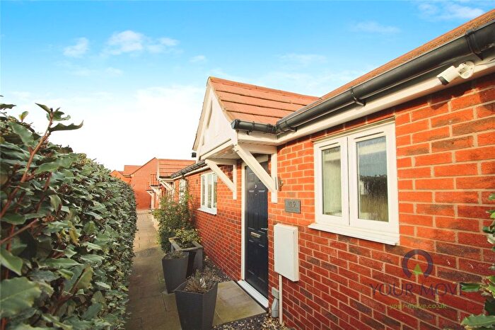 1 Bedroom Bungalow For Sale In Coneygreen Mews, Copcut, Droitwich, Worcestershire, WR9