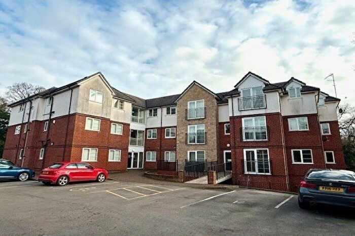 2 Bedroom Flat To Rent In Hollyhedge Road, Wythenshawe, Manchester, M22