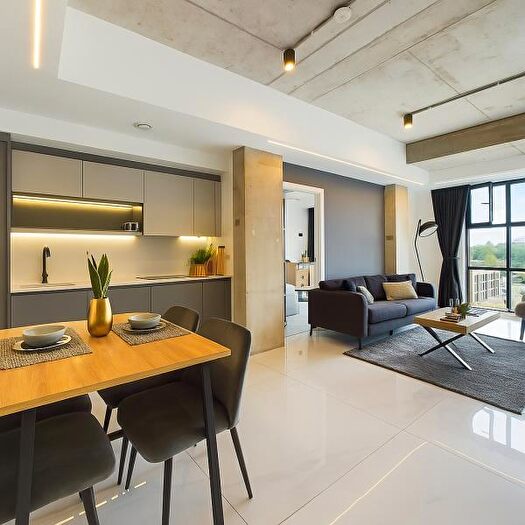 2 Bedroom Apartment To Rent In Apt . :: One Silk Street, M4