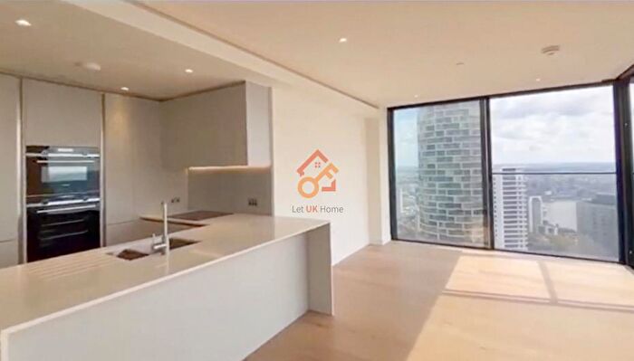 2 Bedroom Flat To Rent In Hampton Tower, Marsh Wall, London, E14