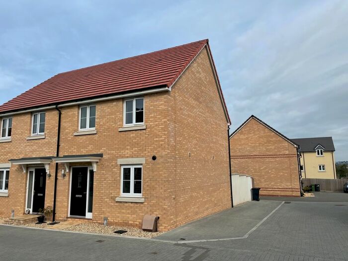 3 Bedroom Semi-Detached House To Rent In Barum Ware Way, Roundswell, Barnstaple, EX31