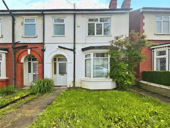 3 Bedroom Semi-Detached House To Rent In Jeffcock Road, Wolverhampton, WV3