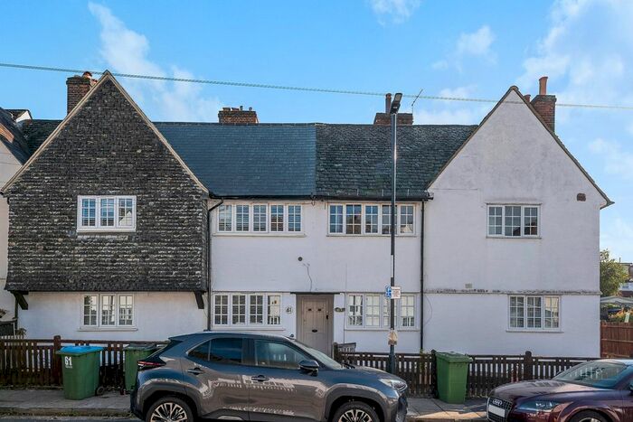 2 Bedroom Maisonette To Rent In Granby Road, London, SE9