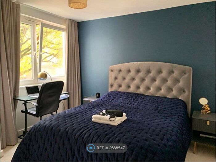 1 Bedroom Flat To Rent In Fulham Road, London, SW10