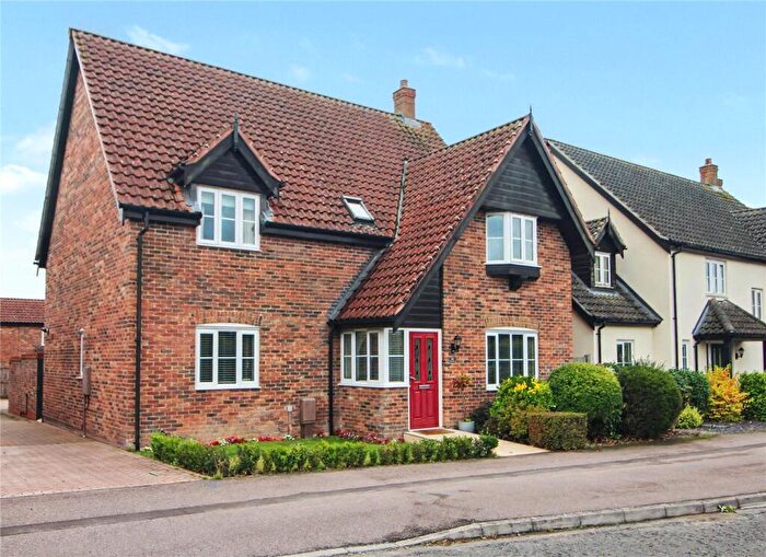 4 Bedroom Detached House For Sale In Devlin Drive, Poringland, Norwich, Norfolk, NR14