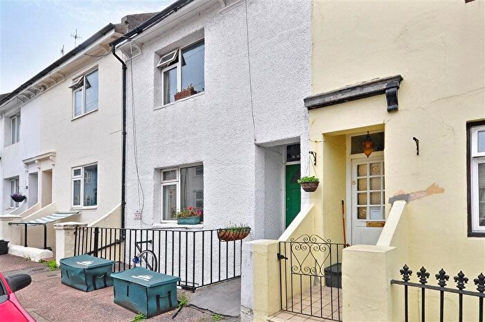 1 Bedroom Flat To Rent In Edinburgh Road, Brighton, BN2