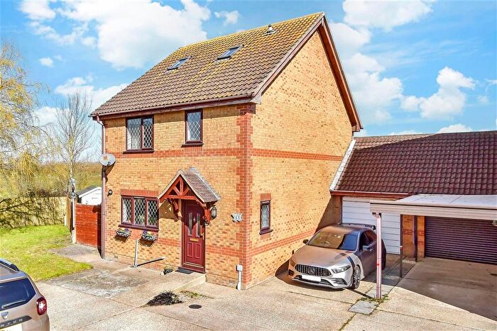 4 Bedroom Detached House For Sale In Megan Close, Lydd, Kent, TN29